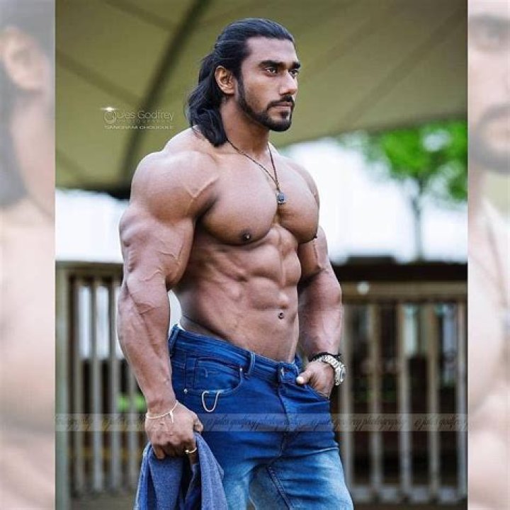 
Anoop Chahal Height, Weight, Net Worth, Age, Birthday, Wikipedia, Who, Instagram, Biography 