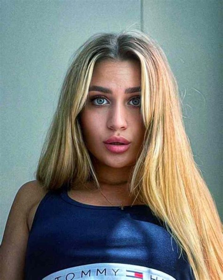 
Bridgett Devoue Height, Weight, Net Worth, Age, Birthday, Wikipedia, Who, Nationality, Biography 