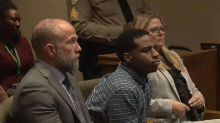 
Edward LeClair: Pedo seemingly poisons himself in court after being found guilty of child sexual assault 