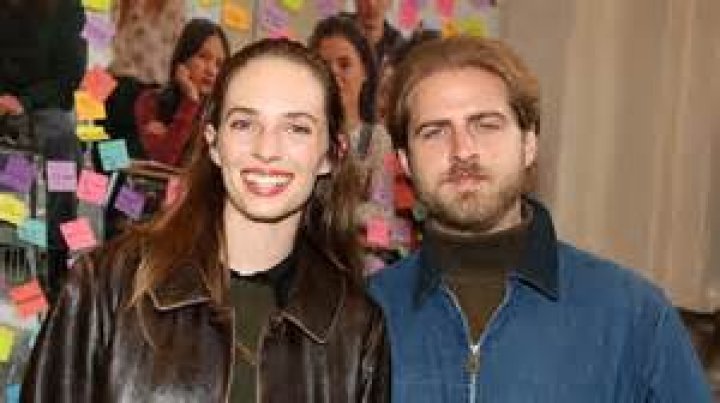 
Is Maya Hawke Gay? Get More Updates! 