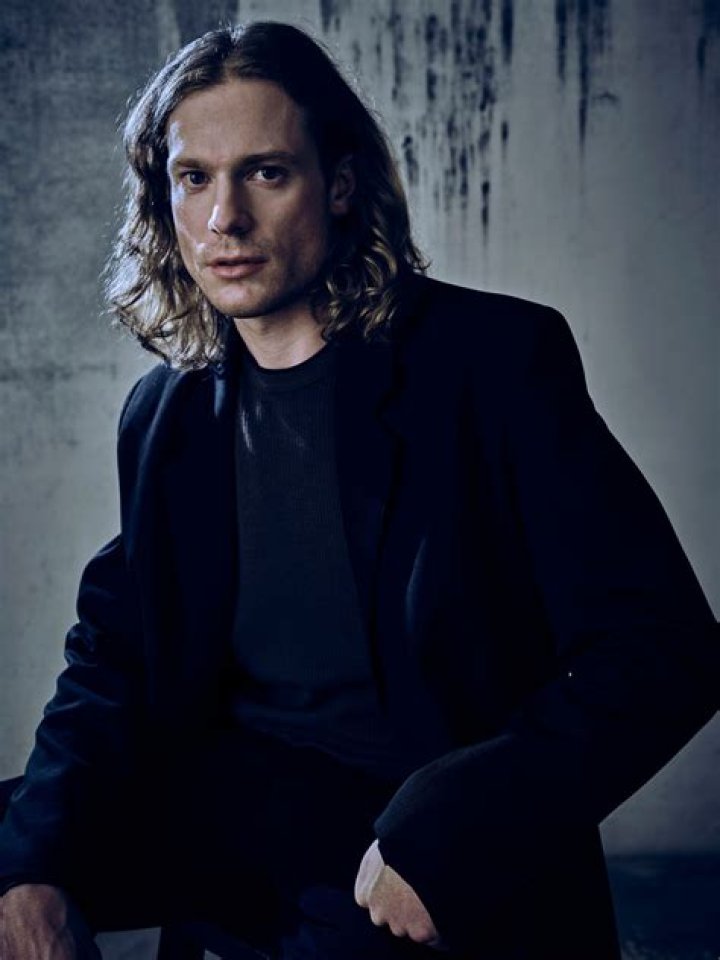 Is Sam Reid Gay? Age, Height, Net Worth