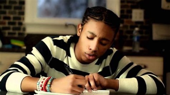 
Lil Trill Height, Weight, Net Worth, Age, Birthday, Wikipedia, Who, Nationality, Biography 