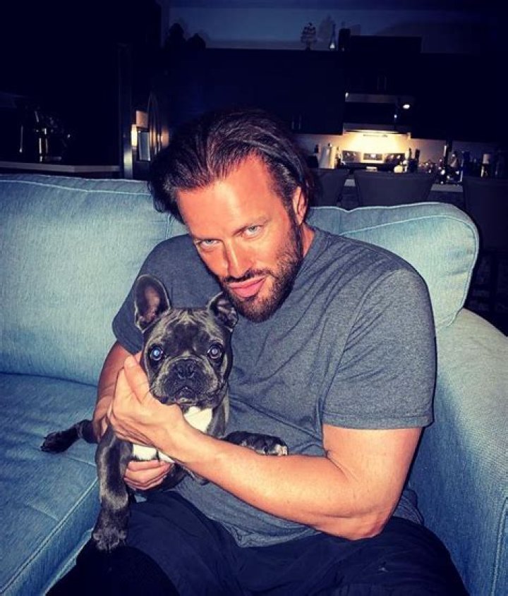 Louis Mandylor Height, Weight, Net Worth, Age, Birthday, Wikipedia, Who, Nationality, Biography