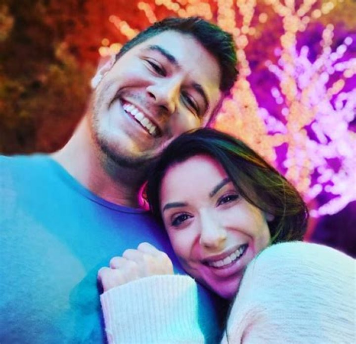 
‘Love Is Blind’ ‘s Amber Pike and Matt Barnett Celebrate 4th Wedding Anniversary 