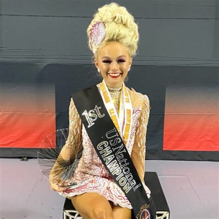 
Stella-b – Stelluhb Height, Weight, Net Worth, Age, Wiki, Who, Instagram, Biography 