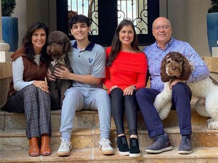 
Who Are Jalen Wydermyer Parents? Family Background And Their Nationality 