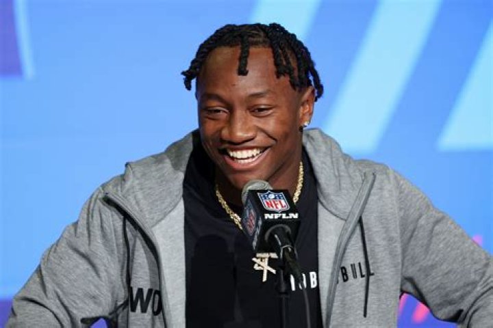 
Zay Flowers Height, Weight, Net Worth, Age, Birthday, Wikipedia, Who, Nationality, Biography 
